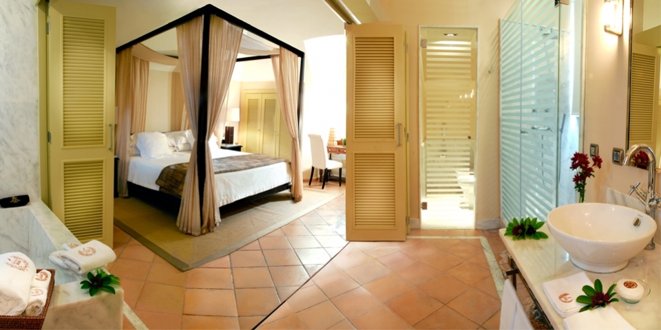 Suite Presidencial del hotel Bahia Del Duque. Foto 5