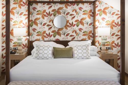 Suite Garden View del hotel Bahia Del Duque. Foto 3