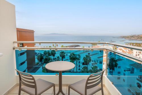 Habitación doble Vista Mar Superior Club 2 Camas individuales del hotel AluaSoul Costa Adeje. Foto 2