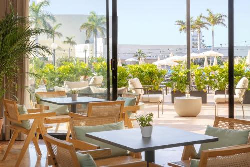 Habitación Doble Superior My Favorite Club con vistas al océano del hotel AluaSoul Costa Adeje. Foto 5