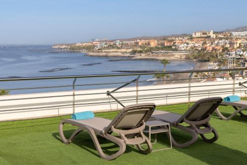 Habitación Doble Superior My Favorite Club con vistas al océano del hotel AluaSoul Costa Adeje. Foto 8