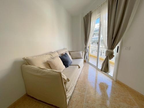 Apartamento Vista Mar Balcón o Terraza Sofá Cama incluido 1 Cama doble kitchenette del hotel Edificio Don Diego. Foto 12