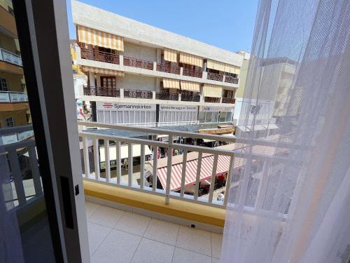 Apartamento con terraza del hotel Edificio Don Diego. Foto 3