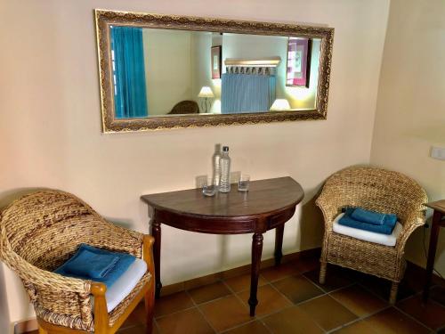 Double Room with Shared Bathroom del hotel Vilaflor. Foto 11