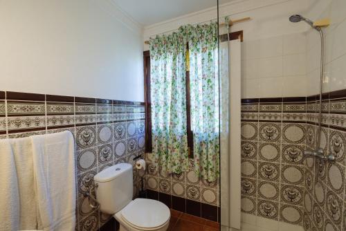 Double or Twin Room with Mountain View del hotel Villa Ariadna. Foto 2