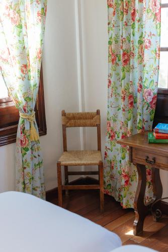 Double or Twin Room with Mountain View del hotel Villa Ariadna. Foto 17