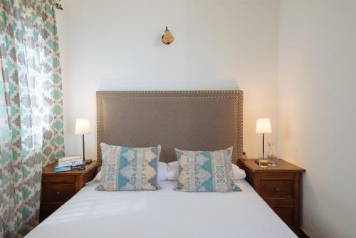 Habitación Doble Pequeña del hotel Villa Ariadna. Foto 4