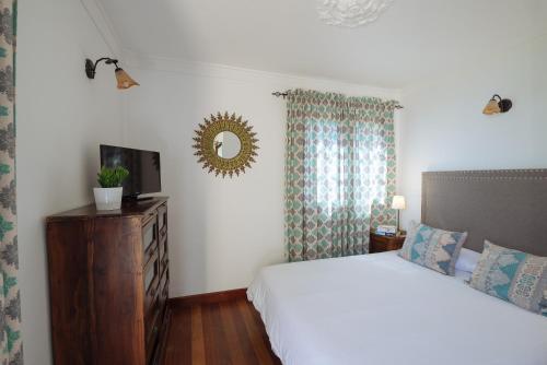 Habitación Doble Pequeña del hotel Villa Ariadna. Foto 16