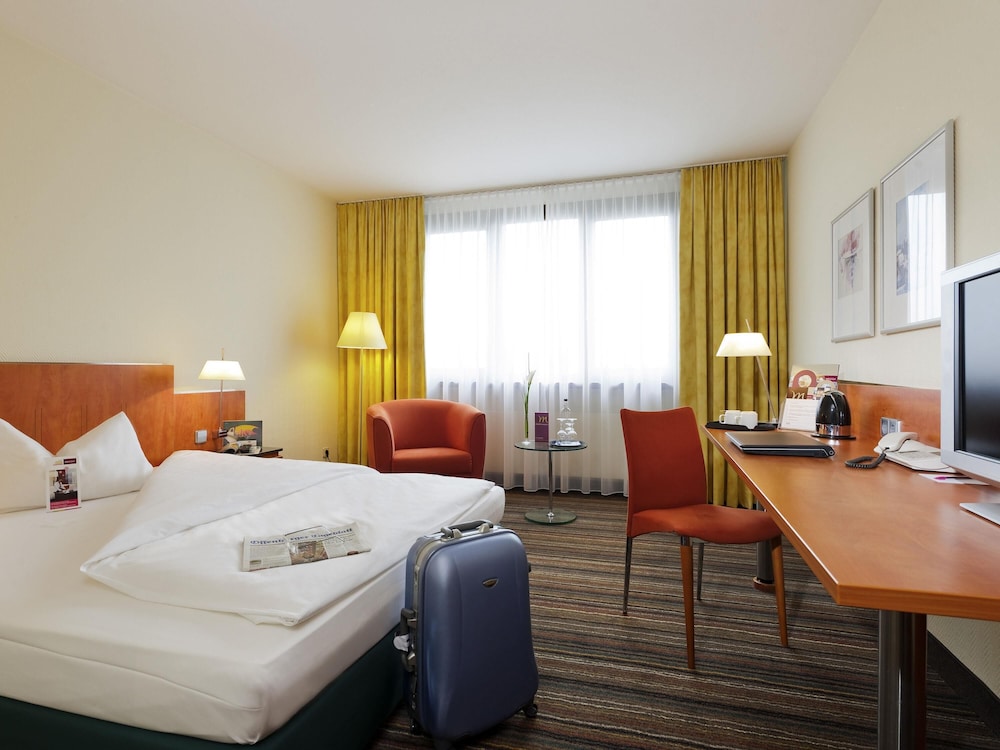 Habitación Comfort con una cama doble del hotel Mercure Offenburg Am Messeplatz