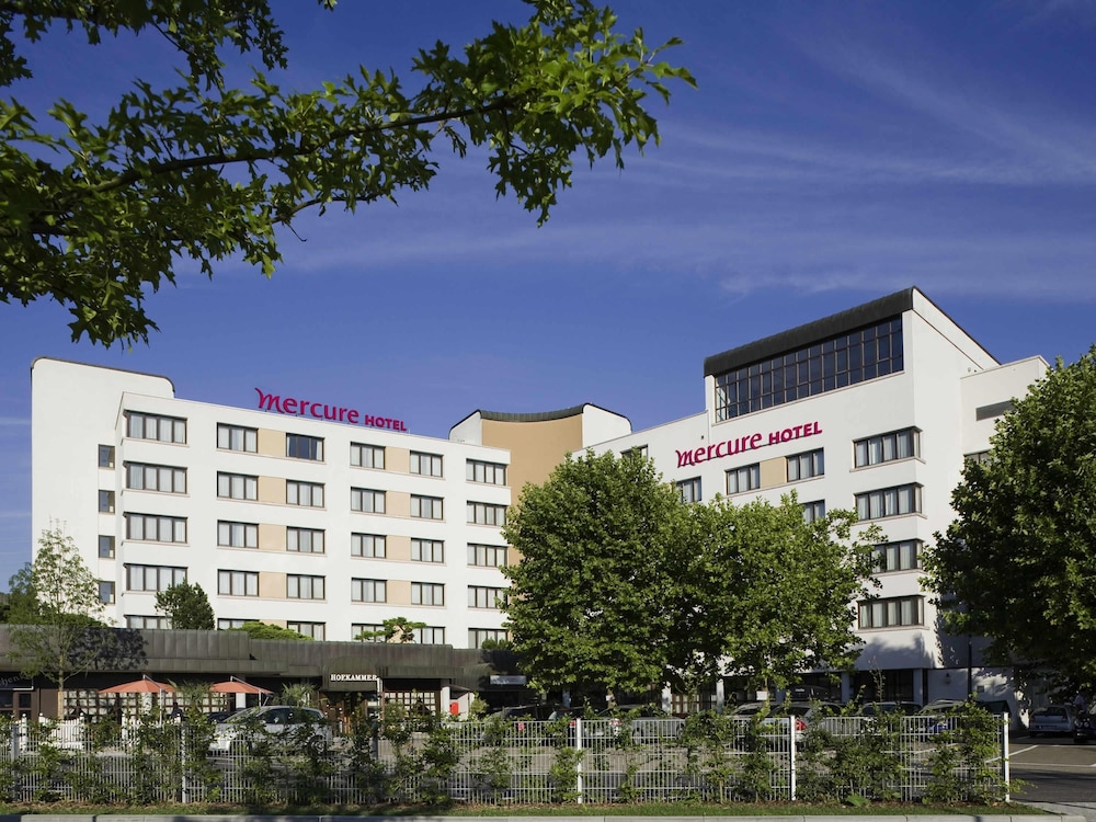 Habitación Comfort con una cama doble del hotel Mercure Offenburg Am Messeplatz. Foto 1