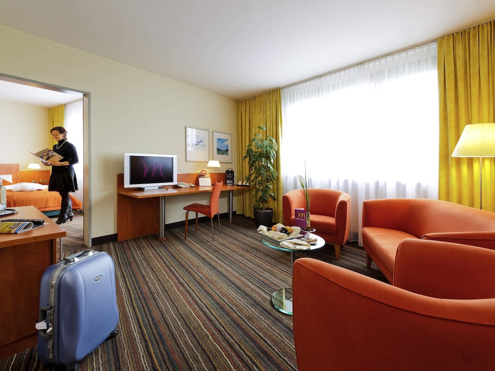 Suite Privilege con dos camas individuales del hotel Mercure Offenburg Am Messeplatz