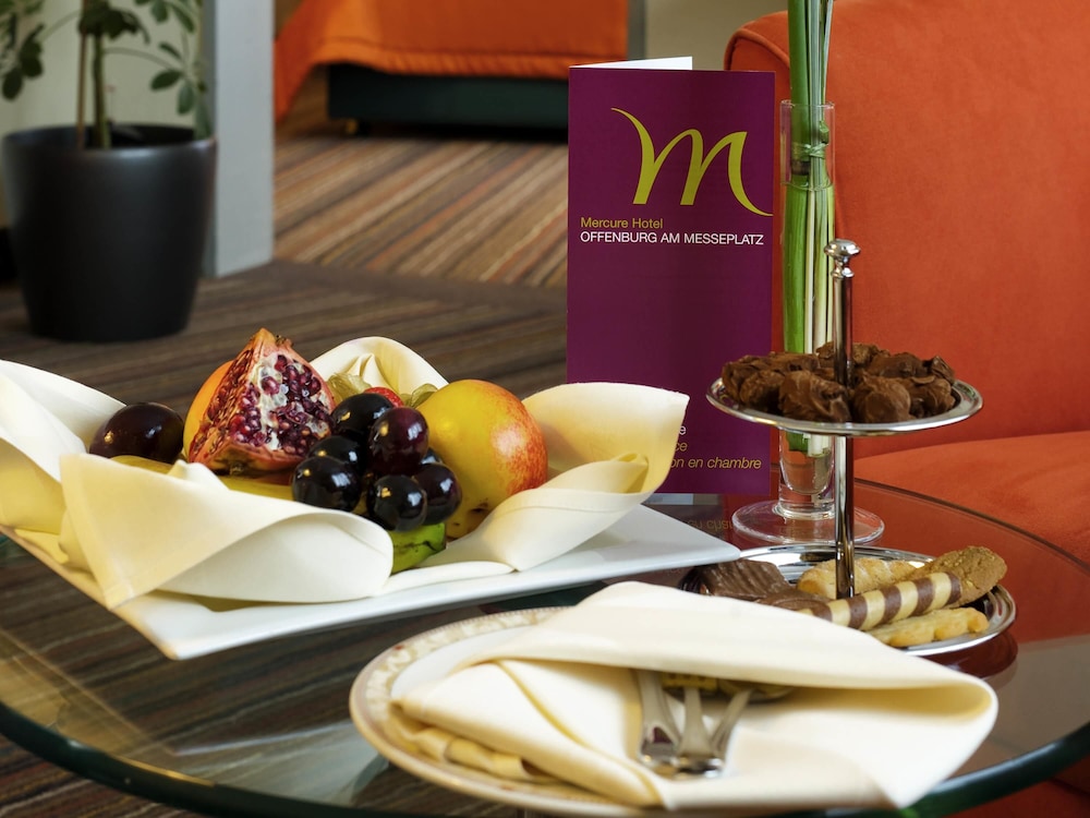 Suite Privilege con dos camas individuales del hotel Mercure Offenburg Am Messeplatz. Foto 1