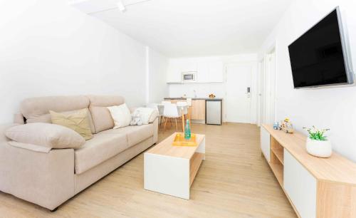 One-Bedroom Apartment del hotel Ona Alborada. Foto 2