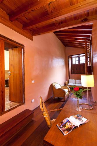 Junior suite 2 Camas individuales del hotel LIVVO La Quinta Roja. Foto 9