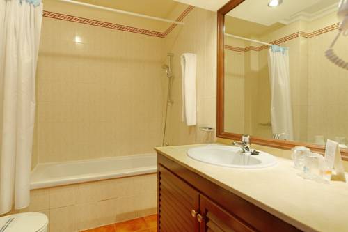 Apartamento Superior 1 habitación 2 camas del hotel Apartamentos Albatros Golf del Sur Tenerife. Foto 2