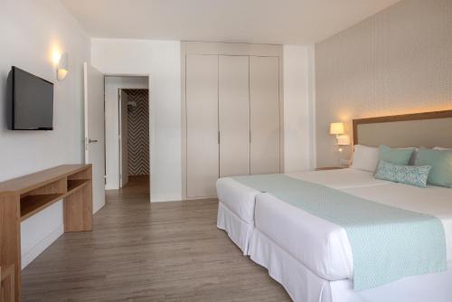 Suite del hotel Alua Atlántico Golf – All Inclusive. Foto 1