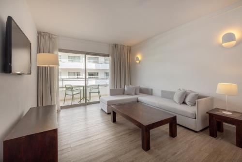 Suite del hotel Alua Atlántico Golf – All Inclusive. Foto 2