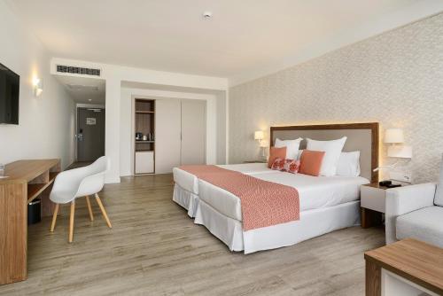 Suite Junior My Favorite Club con vistas al mar del hotel Alua Atlántico Golf – All Inclusive. Foto 4