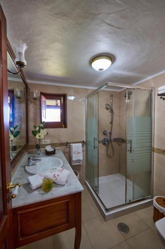 Double room del hotel Casa Rural Tia Lucila. Foto 77