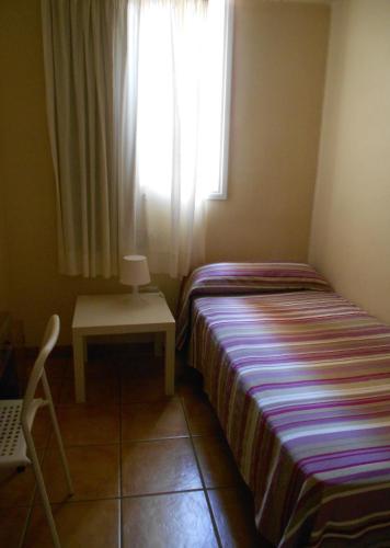 Habitación Individual con baño compartido del hotel Mova. Foto 7