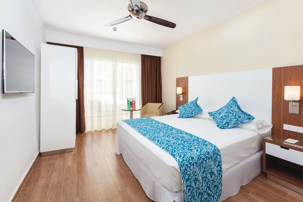 Doble Estándar del hotel Riu Arecas - Adults Only. Foto 1