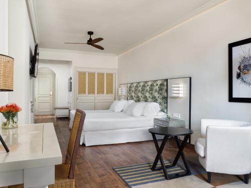 Habitación doble Superior 1 Cama king del hotel H10 Costa Adeje Palace. Foto 3