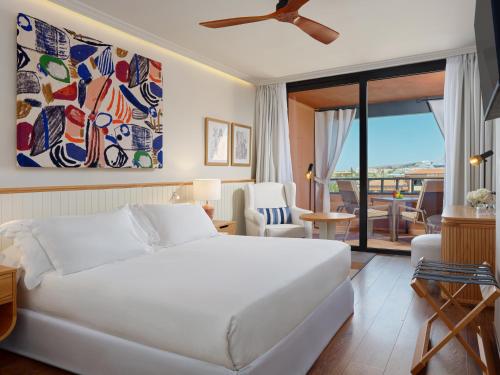 Habitación Doble Privilege del hotel H10 Costa Adeje Palace. Foto 2