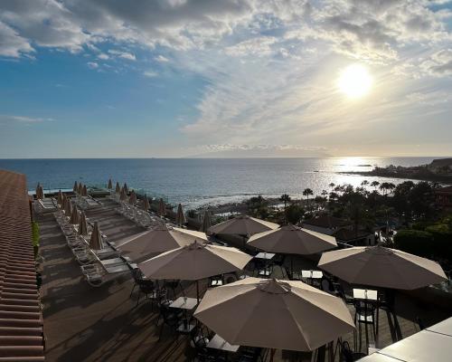 Habitación Doble Privilege del hotel H10 Costa Adeje Palace. Foto 14