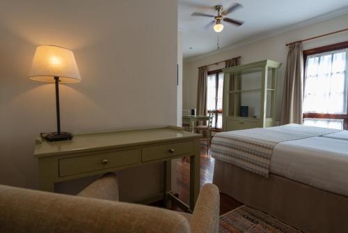 Habitación Triple Estándar del hotel Laguna Nivaria and Spa
