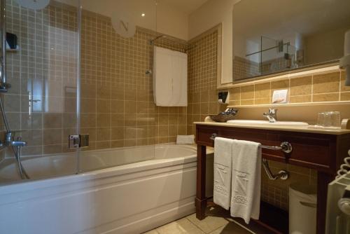 Habitación Triple Superior del hotel Laguna Nivaria and Spa. Foto 2