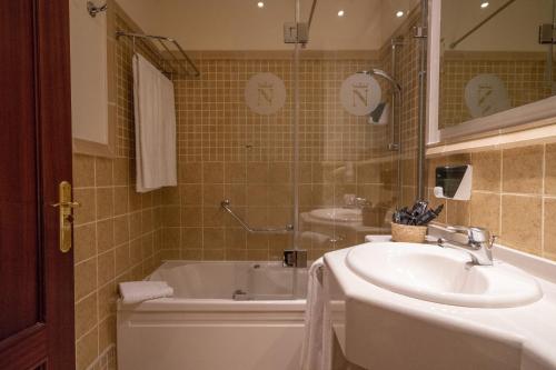 Habitación Familiar del hotel Laguna Nivaria and Spa. Foto 8