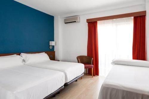 Habitación Triple del hotel Catalonia Punta del Rey