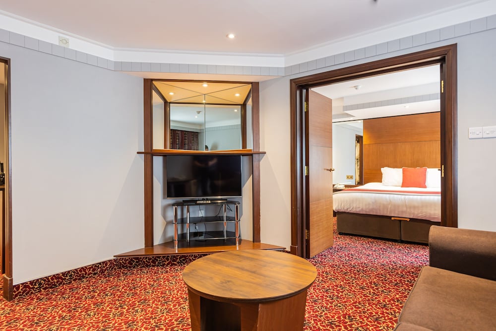 Habitación Superior con 1 cama doble del hotel Mercure Tunbridge Wells Hotel. Foto 2