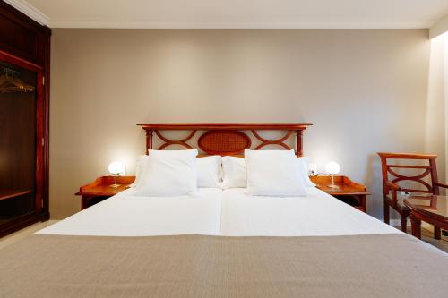 Habitación Doble con vista parcial al mar - 1 o 2 camas del hotel Labranda Reverón Plaza. Foto 1