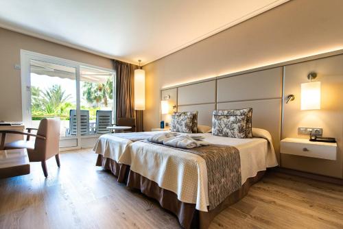 Up Room! (+18) del hotel Spring Arona Gran Hotel - Adults Only. Foto 1