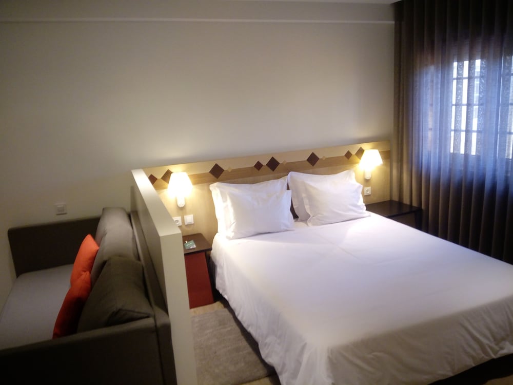 Suite Junior del hotel Aveiro Center. Foto 4