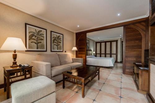 Junior suite Balcón o Terraza Premium 2 Camas individuales del hotel Paradise Park Fun Lifestyle. Foto 3