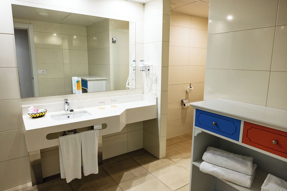 Estudio Premium, en edificio anexo del hotel Paradise Park Fun Lifestyle. Foto 6