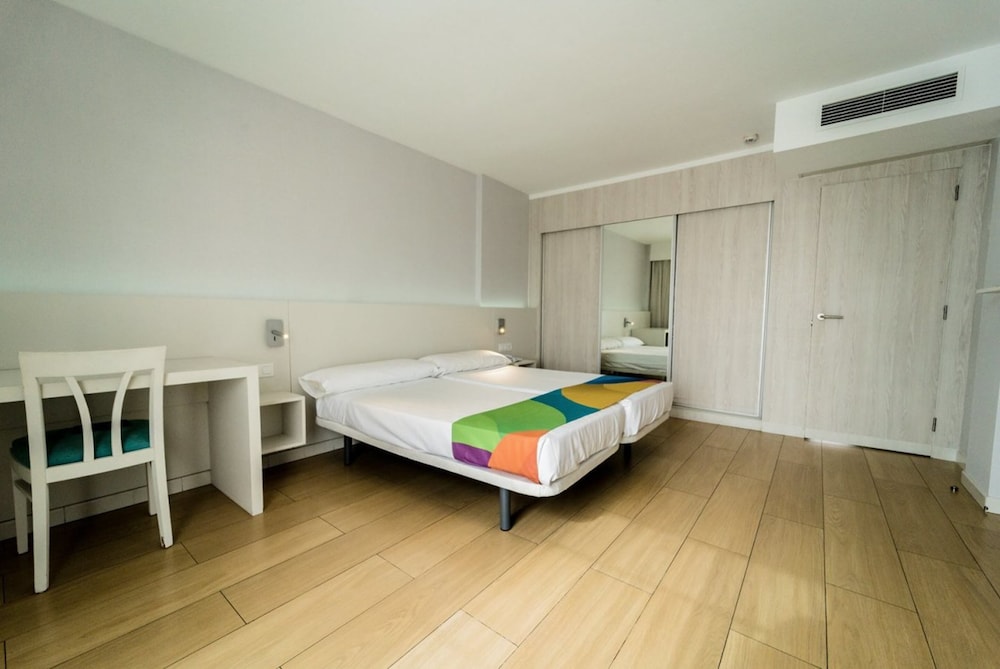 Premium 2 Dormitorios, Edifio anexo del hotel Paradise Park Fun Lifestyle. Foto 3