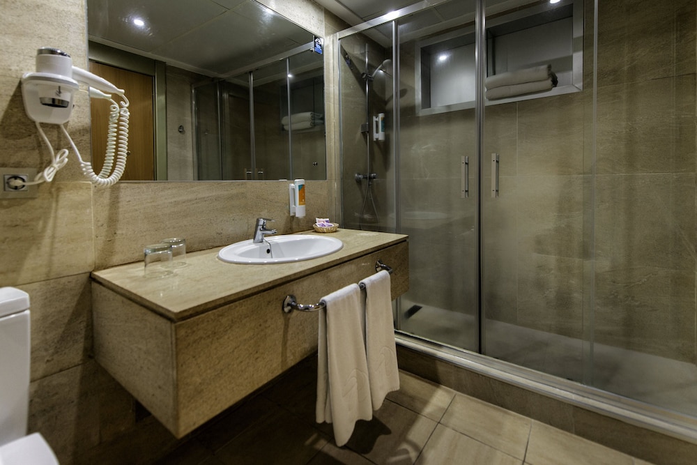 Premium con salón del hotel Paradise Park Fun Lifestyle. Foto 12