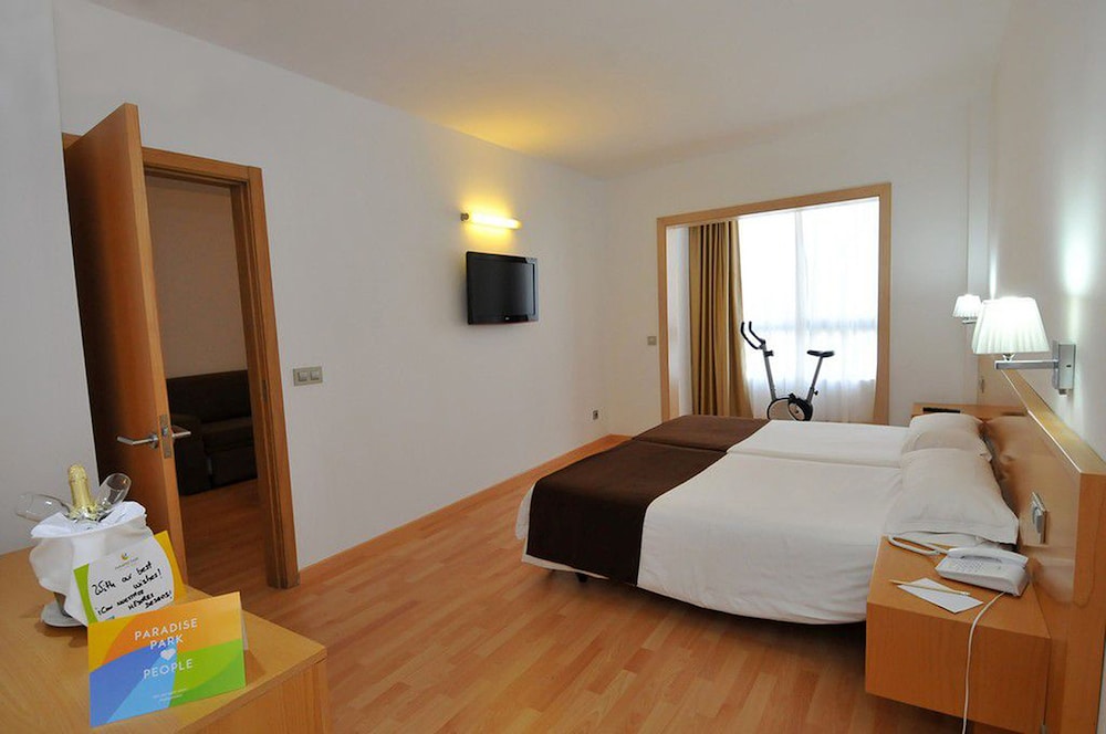 Premium con salón (2+2) del hotel Paradise Park Fun Lifestyle. Foto 3