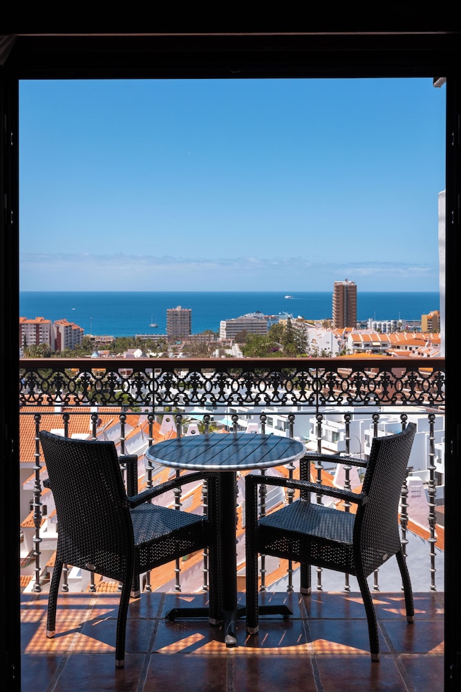 Suite, vistas al mar del hotel Paradise Park Fun Lifestyle. Foto 6