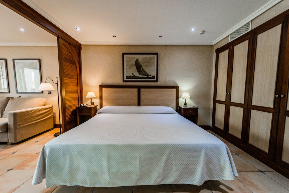 Suite junior, en edificio anexo del hotel Paradise Park Fun Lifestyle. Foto 4