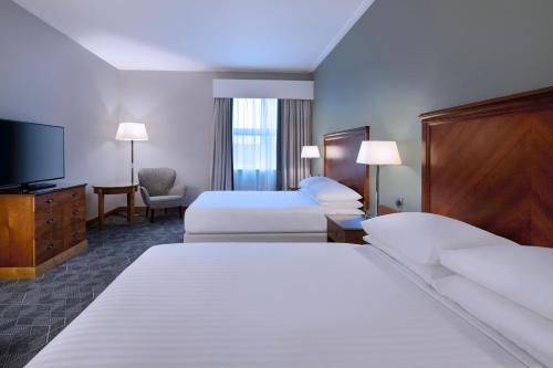 Habitación Familiar con 2 camas dobles del hotel Delta Hotels Bexleyheath. Foto 1