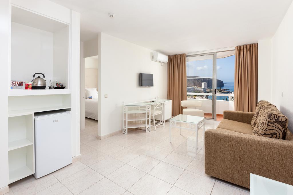 Habitación familiar Vista Mar del hotel Sol Arona Tenerife