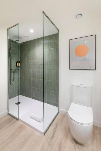 Habitación Sol con salón del hotel Sol Arona Tenerife. Foto 2