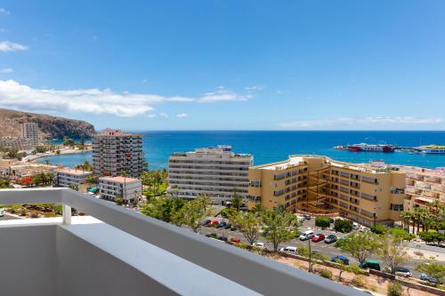 Junior Suite Skyline frente al mar del hotel Sol Arona Tenerife. Foto 3