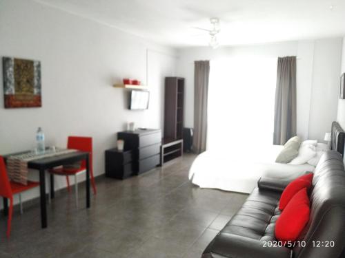 Estudio del hotel Apartments El Patio. Foto 25