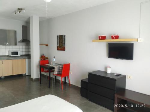 Estudio del hotel Apartments El Patio. Foto 28