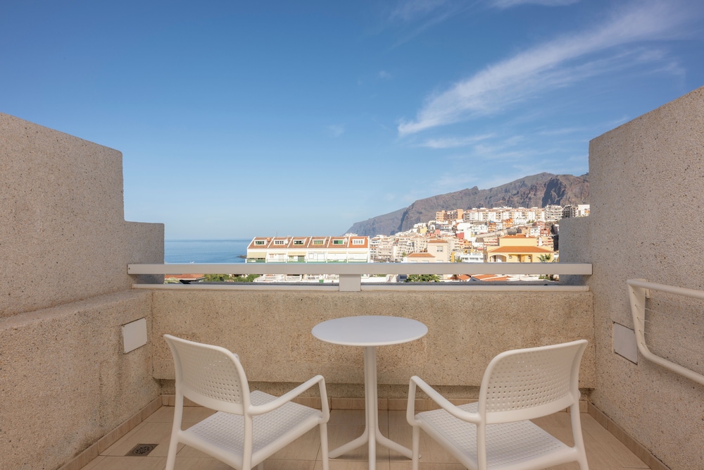 Habitación doble superior de uso individual del hotel Landmar Playa La Arena. Foto 2